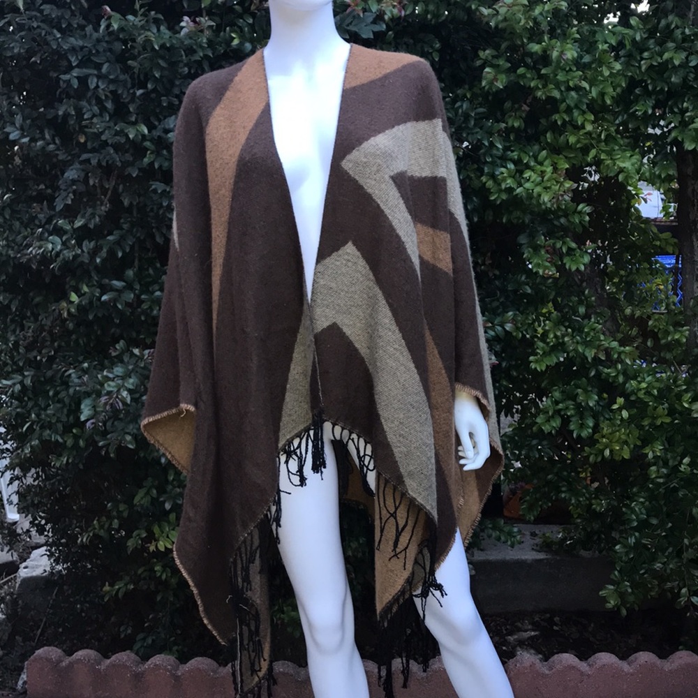 Brown poncho wrap with fringe for women